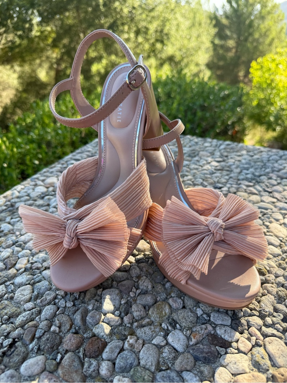 Kelly & Katie Nude Pleated Bow Sandals